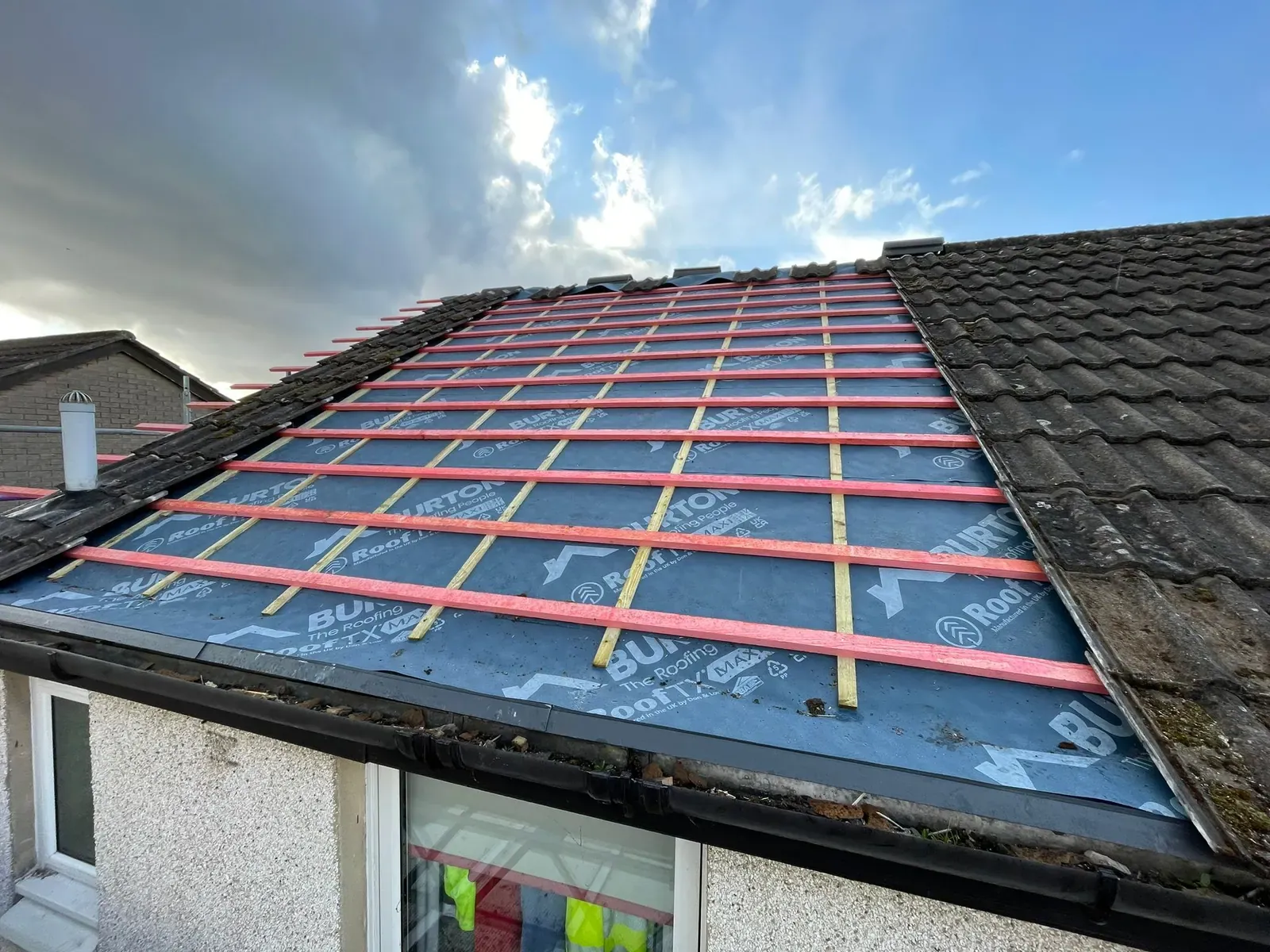 New roof underlay and red battens fitted ready for tiles in Falkirk